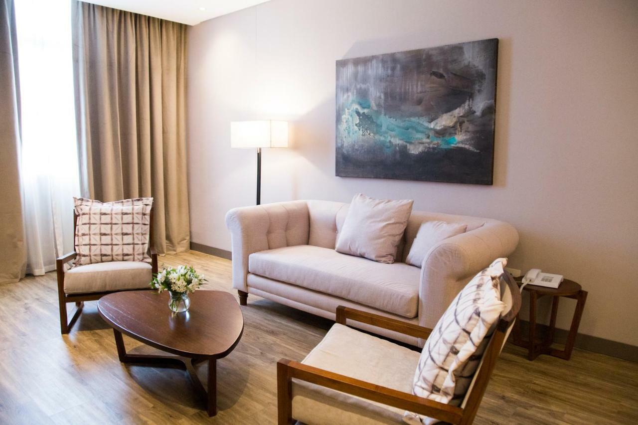 Hotel Land Plaza La Plata Zewnętrze zdjęcie